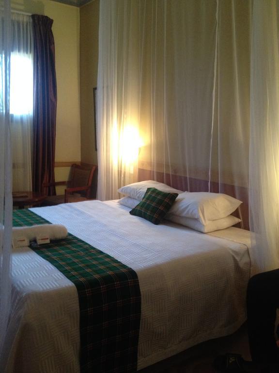 J Residence Motel Entebbe Quarto foto